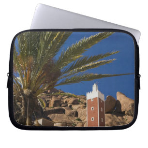MAROCKO, Anti Atlas, TAFRAOUTE-området: ADAI, Röd Laptop Sleeve