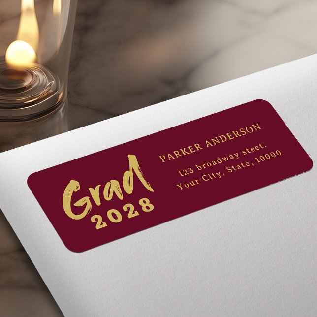 Maron och Guld, modern skript Studenten Adress Returadress Etikett (Maroon And Gold Modern Script Graduation Address Label)