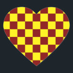 Maron och Gult Kontrollerad Vintage Hjärtformat Klistermärke<br><div class="desc">Maron och Gult Kontrollerad Vintage</div>