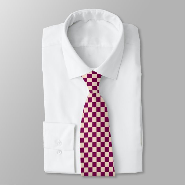 Maroon and beige checkerboard pattern slips (Bunden)