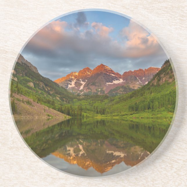 Maroon Bells reflekteras i lugna Maroon Lake 2 Underlägg (Framsidan)