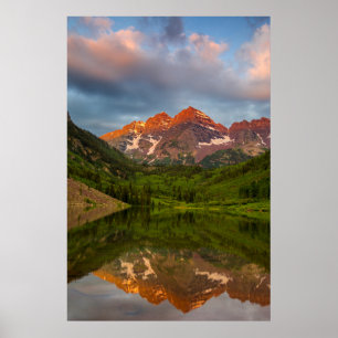 Maroon Bells reflekteras i lugna Maroon Lake 3 Poster