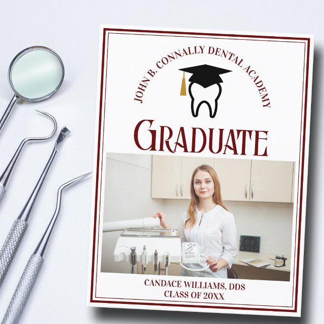 Maroon Dental School Photo Anpassningsbar Studente Meddelande Vykort (Skapare uppladdad)