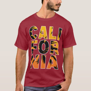 Maroon Kalifornien Palmträd Solnedgång T-Shirt