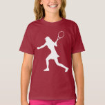 Maroon Red tennis sport t shirt for girl<br><div class="desc">Maronröd tennissport till skjortor för flickor. Silhouette teckning av en kvinnlig spelare med en täckmantel som spelar ett för hand. Anpassadets utformning färg. Lägg till din egen personliga text valfritt. Anpassningsbar färg sportkläder med utskrift.</div>