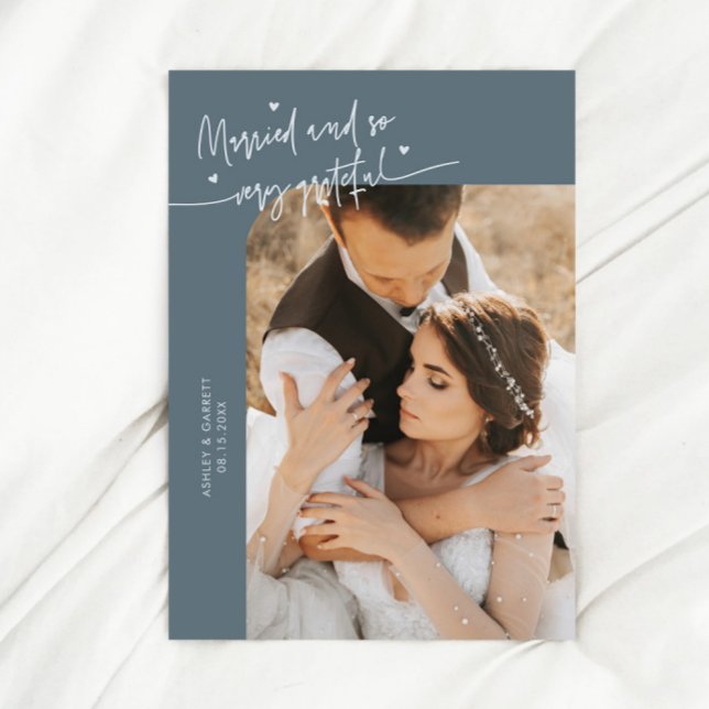 Married and Grateful Wedding Photo Slate Blue Tack Kort (Skapare uppladdad)
