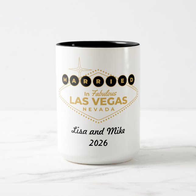 Married in Vegas Mug Två-Tonad Mugg (Center)