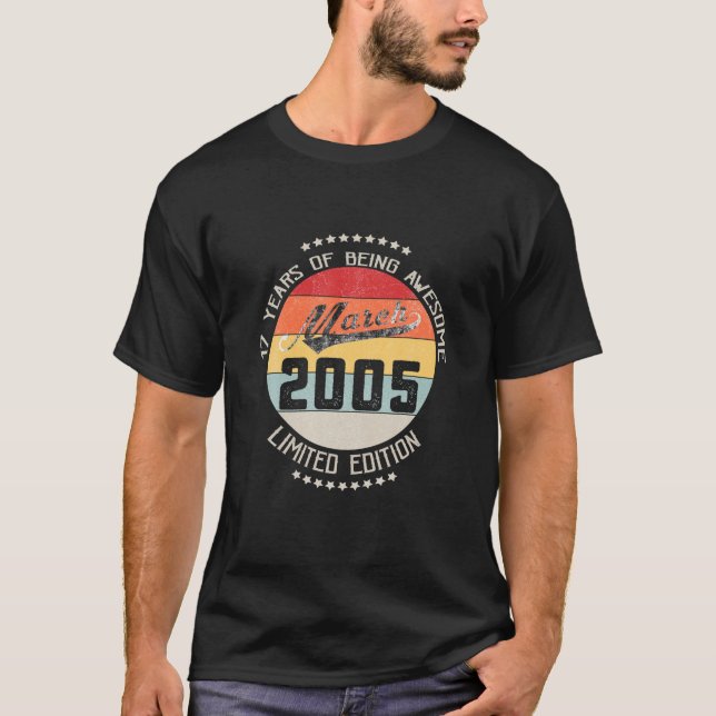 Mars 2005 17 år gammal födelsedag 17 år t shirt (Framsida)