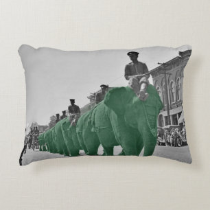 Mars av Grönten Circus Elephants circa 1920 Prydnadskudde