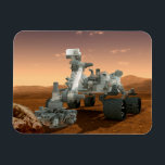 Mars Science Laboratory Curiosity Rover. 4 Magnet<br><div class="desc">Artists idé om mars Science Laboratory Curiosity Rover, en mobil robot för att undersöka Mars tidigare eller nuvarande förmåga att upprätthålla mikrobiellt liv. I bild utreder roven ett sten på Mars med en uppsättning verktyg i slutet av rovens arm, som sträcker sig omkring 7 fot. Två instrument vid arm kan...</div>