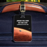 Mars Science Laboratory närmar sig Mars. Bagagebricka<br><div class="desc">Artists idé om marsforskarrymdfarkoster som närmar sig Mars. Kuriositetsrovern är säkert inkapslad i rymdfarkostens aerosolbehållare.</div>