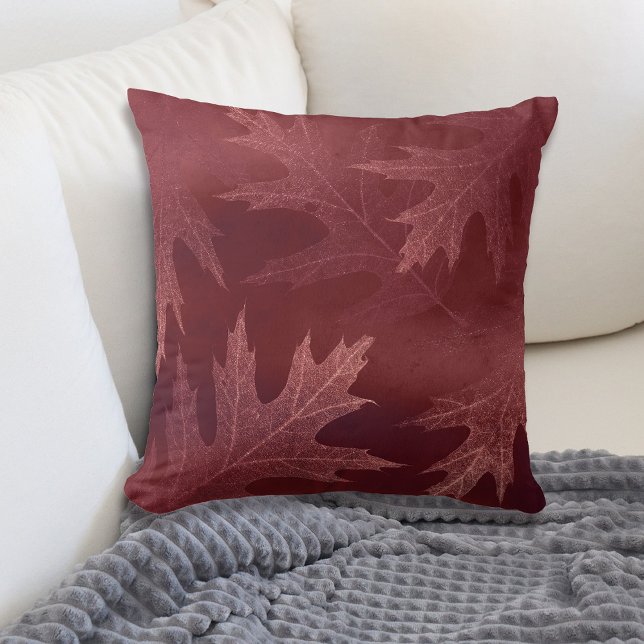 Marsala Red Oak Löv Kudde (Skapare uppladdad)