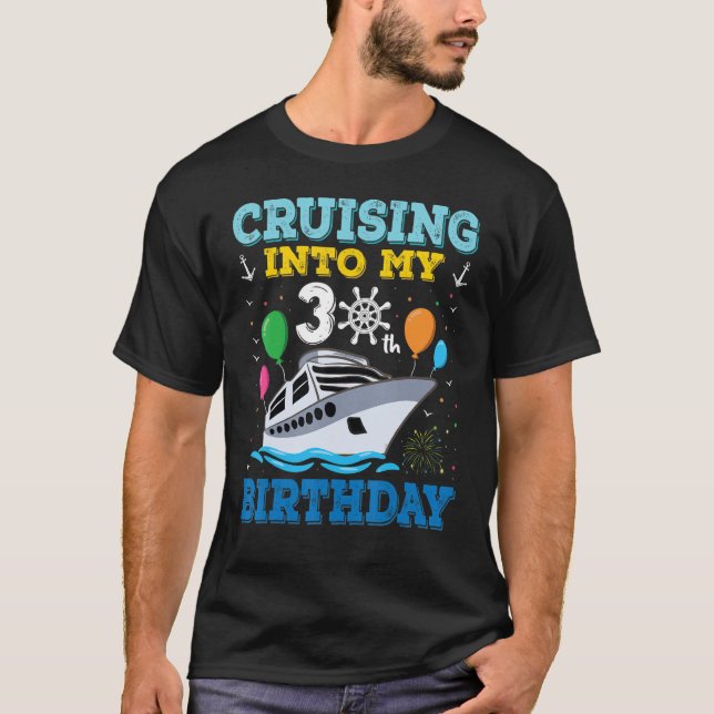 Marschera till mitt kryssningscentrum 30års födels t shirt (Framsida)