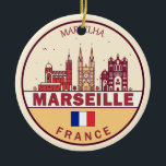 Marseille Frankrike City Skyline Emblem Julgransprydnad Keramik<br><div class="desc">Marseilles minimalistiska,  färglösa konstdesign med stadens monument och landmärken i Frankrike.</div>