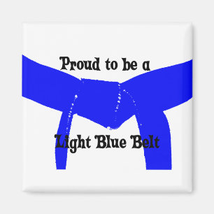 Martial Arts Proud är en ljusblå Bälte Magnet