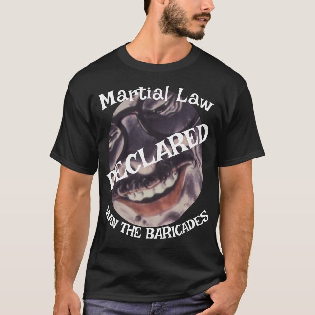 Martial Law Trump ICE GESTAPO GARRESTS T Shirt (Framsida)