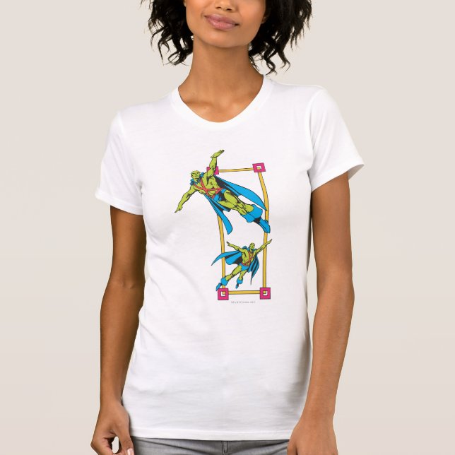 Martian Manhunter Soars Tee Shirt (Framsida)