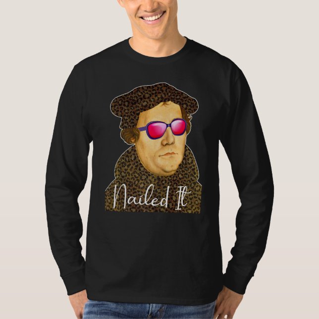 Martin Luther Costume Nails T Shirt (Framsida)