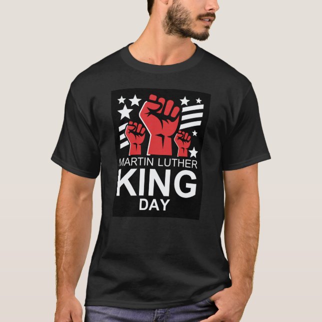 Martin Luther King Jr. Empowered Fist Symbol Desig T Shirt (Framsida)
