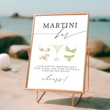 Martini Pub | Martinis & Bikinis Möhippa