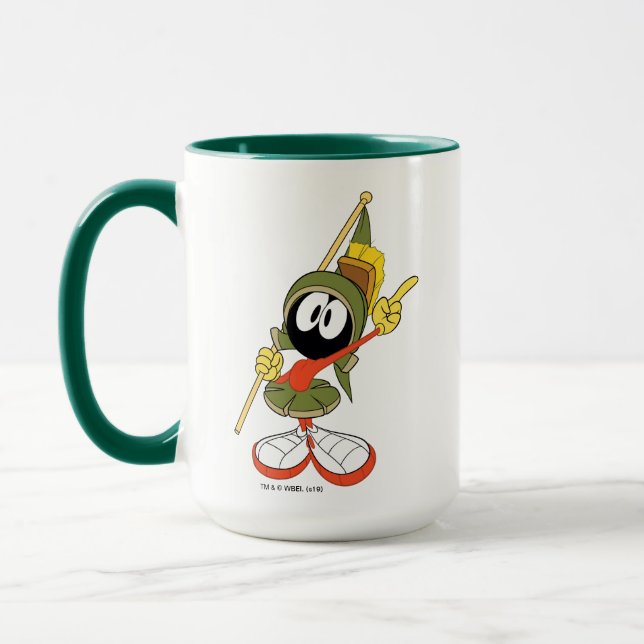 MARVIN MARTIAN™ Winter Cabin Mugg (Vänster)