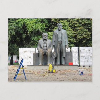 Marx-Engels Denkmal Berlin Vykort