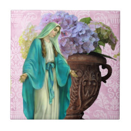 Mary with Flowers on Rosa Background Kakelplatta