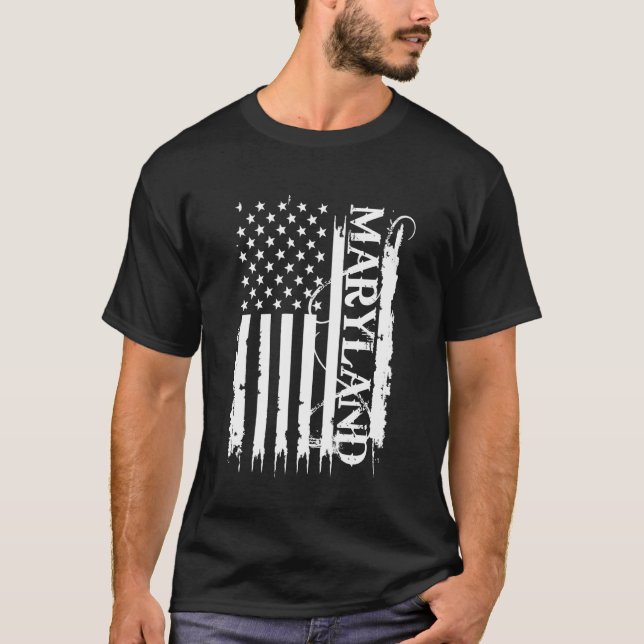 Maryland United Stater Distress w US Flagga T Shirt (Framsida)