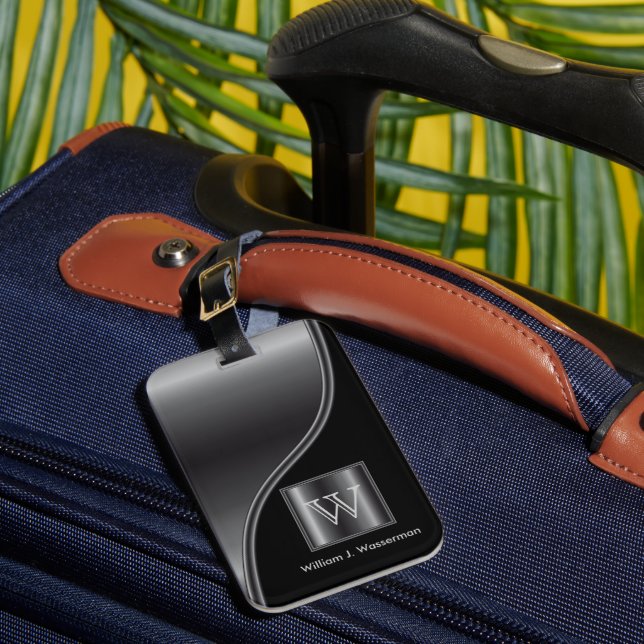 Masculine Monogram Stil Black Faux Steel Bagagebricka (Framsida Insitu 1)