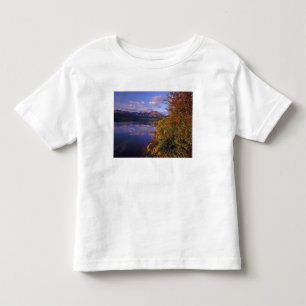 Maskinonge Lake i Waterton Lakes nationalpark 2 T Shirt