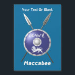 MASKINVARA OCH HASTIGHETER<br><div class="desc">En bild av Maccabees sköld och två spjut. Skölden är skriven med en lejon text som lyder "Yisrael" (Israel) i alfabetet Paleo-Hebrew. Även den engelska texten med texten "Maccabee" visas. Lägg till ytterligare text. Mackorna var judiska rebeller som befriade Judea från det självstyrande imperiets ok. Chanukkah är inte bara en...</div>