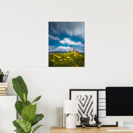 Maskrosblommor vid kyrkan St Primus Jamnik Sl Poster