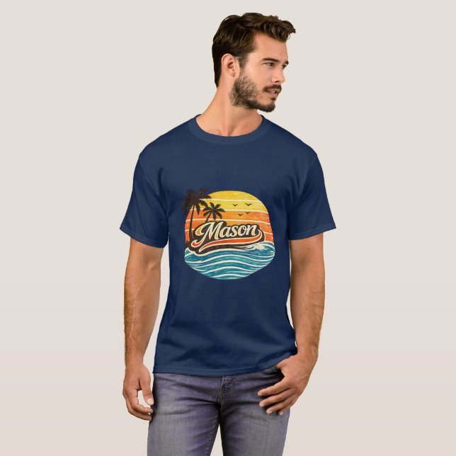 Mason Retro Solnedgång Namn Design T Shirt (Hel framsida)