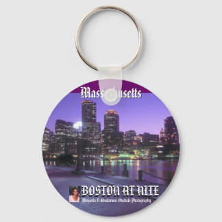 Massachusetts Keychain av Mojisola A Gbadamosi Oku Nyckelring