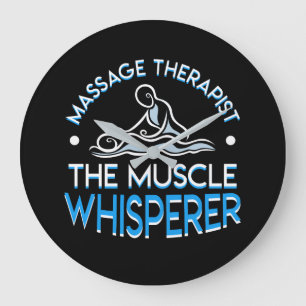 Massageterapeut muskelwhispereren stor klocka