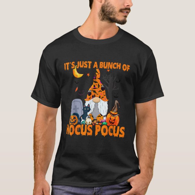 Massor av hokus pokus pumpa gnom fladdermöss skräm t shirt (Framsida)