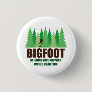 Mästare för Bigfoot Sasquatch kurragömmavärld Knapp