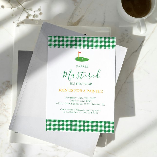 Mastat första året en Hål under en Grönt Inbjudningar (Skapare uppladdad)