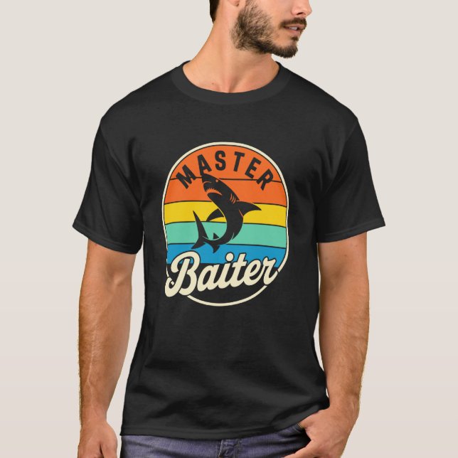 Master Baiter Fiske - Retro Roligt Fiske Haj  T Shirt (Framsida)