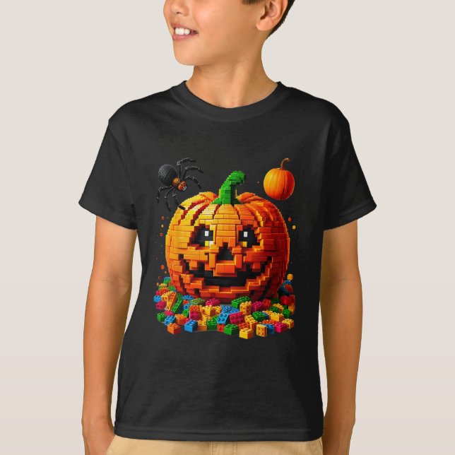 Master Builder Pumpkin Bricks Blocks Halloween Kid T Shirt (Framsida)