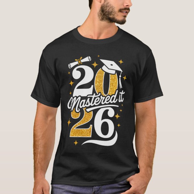 Master Cl Of 2026 Examen Gåvor Masters Degree  T Shirt (Framsida)