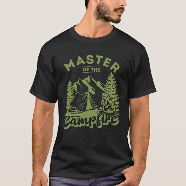 Master of the Campfire Retro Camping T Shirt (Framsida)