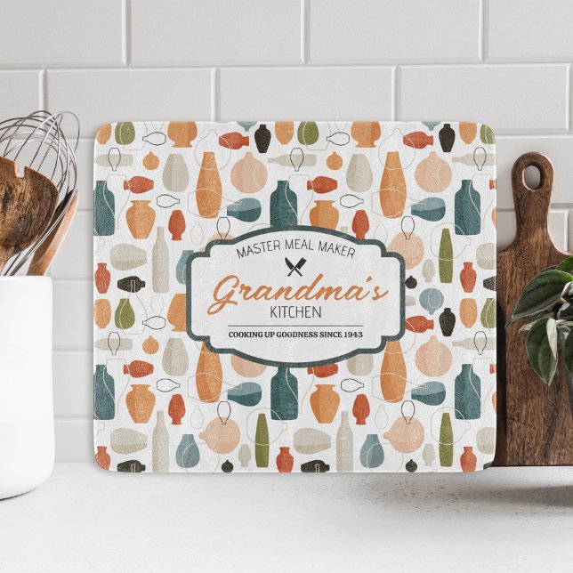 Mastermålsmäklarens skärningspunkt (Personalize this colourful glass cutting board with the name of the Master Meal Maker in your life.)