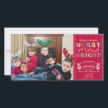 Mata in Bright Helgdagars Modern Photo jul Julkort<br><div class="desc">FÄRG PALETTE: Vattenslatblått, kalk, emerald grönt, rött och vitt DESIGN COLLECTION: Colorful, Modern Merry & Bright themed, chalkboard doodle art, grafiskt skript, stil fotofamilj porträtt julkort. Typografin stil skriver: "Önskar en helgdag som är både glad och ljus!" med utrymme för att du ska kunna anpassa kortet med din familj namn,...</div>