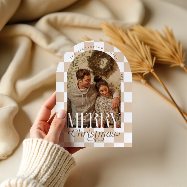 Mata in Helgdag-kort för omritningsbild för kontro Inbjudningar (Merry Retro Checkerboard Arch Photo Holiday Card)