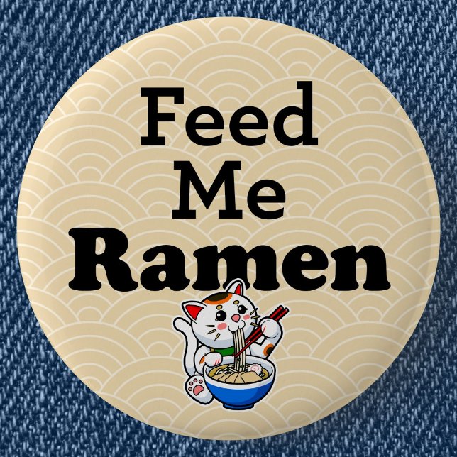 Mata mig Ramen-Cute Cat Knapp (Feed Me Ramen Cute Lucky Cat Can Badge- Detail View)