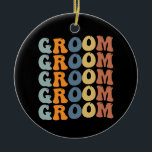 Matchande brud och brudgum som gör sig redo för br julgransprydnad keramik<br><div class="desc">Matchande brud och brudgum som gör sig redo för bröllop</div>