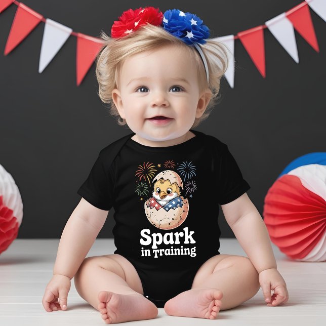 Matchande familj 4:e juli Spark in Training T Shirt (Skapare uppladdad)