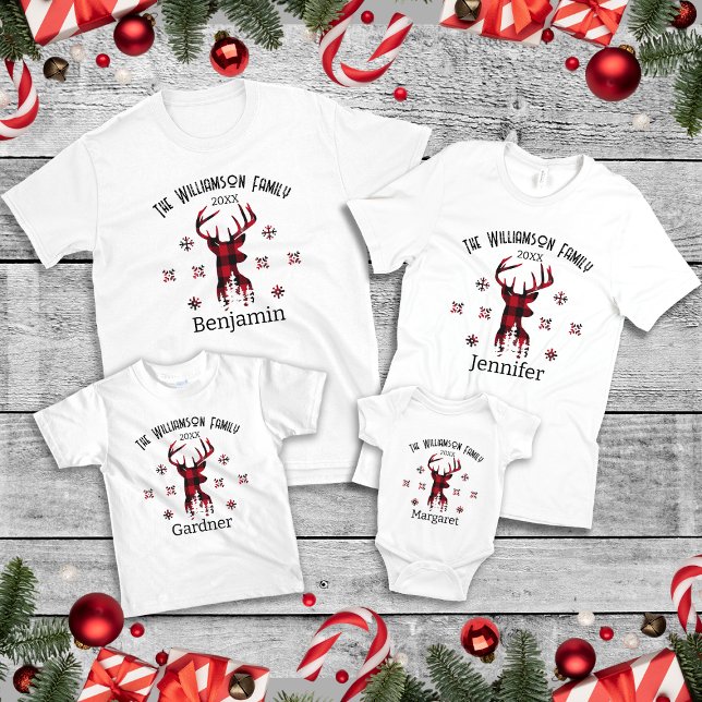 Matchande familj Namn Juldag Buffalo Play T Shirt (Skapare uppladdad)