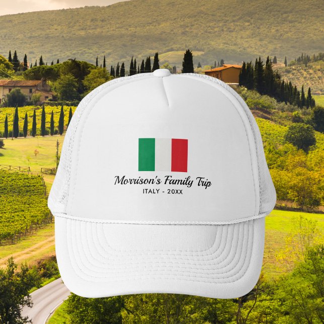 Matchande Family Italien Resa Italienska Flagga An Keps (Skapare uppladdad)
